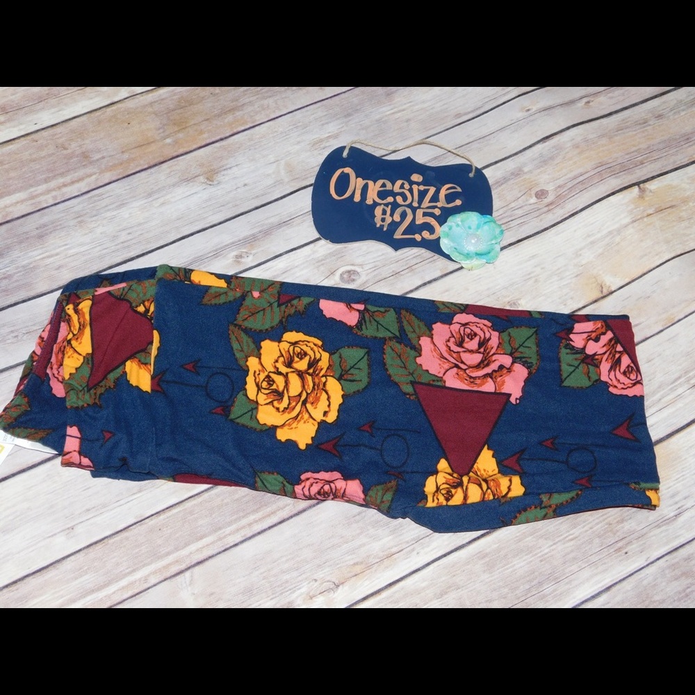New Lularoe Onesize Leggings 💕